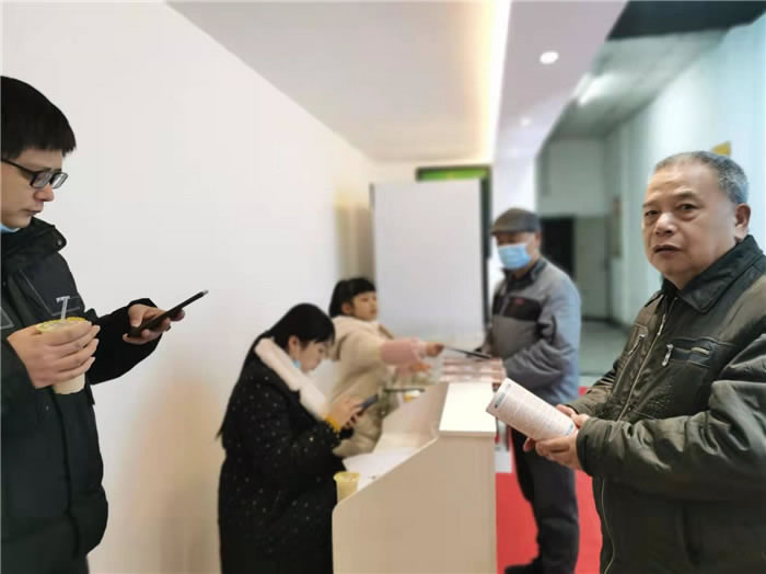 四川中青旅綿陽分社、綿陽市中旅假日旅行社、綿陽自來文化傳播有限公司24H自助售貨服務(wù)盛大開業(yè)