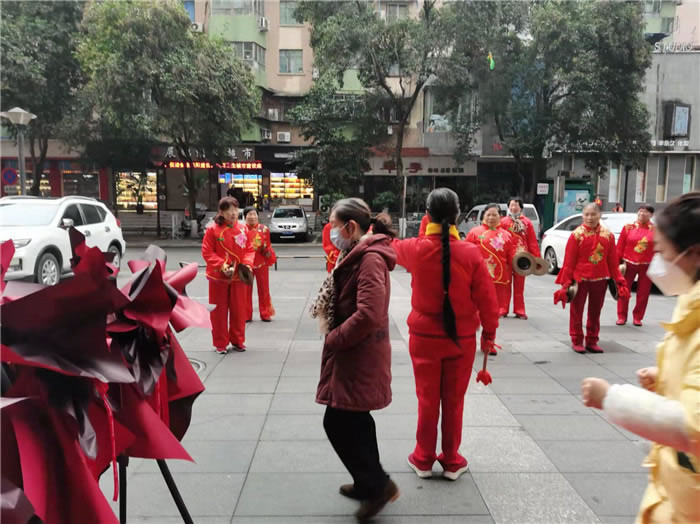 四川中青旅綿陽分社、綿陽市中旅假日旅行社、綿陽自來文化傳播有限公司24H自助售貨服務(wù)盛大開業(yè)