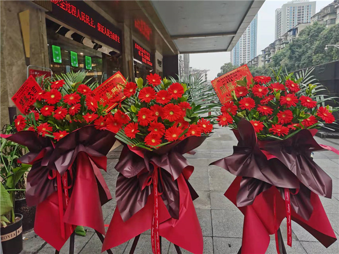 四川中青旅綿陽分社、綿陽市中旅假日旅行社、綿陽自來文化傳播有限公司24H自助售貨服務(wù)盛大開業(yè)